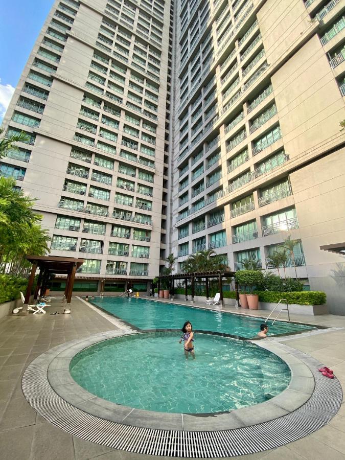Ortigas 2 Bedroom Corner Unit With 2 Queen Across Shangrila Manila Exteriör bild